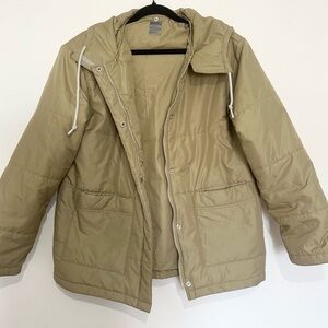 Nike women’s size medium quilted puffer coat neutral tan